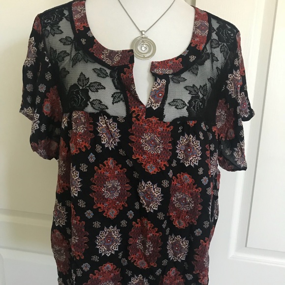 curvy sense Tops - Curvy sense size 1x beautiful women fall top